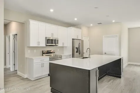 680 Londonderry Circle SE Palm Bay FL 32909