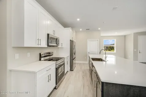 680 Londonderry Circle SE Palm Bay FL 32909