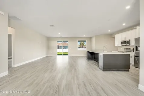 680 Londonderry Circle SE Palm Bay FL 32909