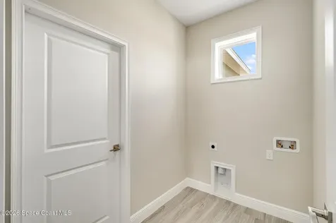 680 Londonderry Circle SE Palm Bay FL 32909