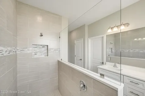 680 Londonderry Circle SE Palm Bay FL 32909