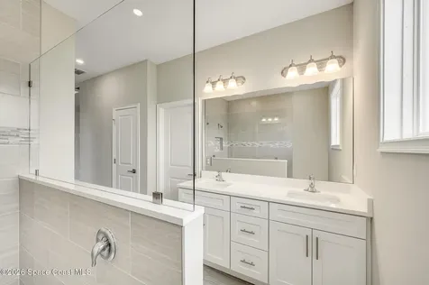 680 Londonderry Circle SE Palm Bay FL 32909