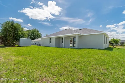 680 Londonderry Circle SE Palm Bay FL 32909