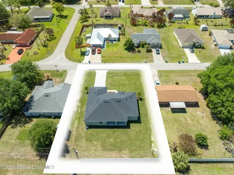 680 Londonderry Circle SE Palm Bay FL 32909