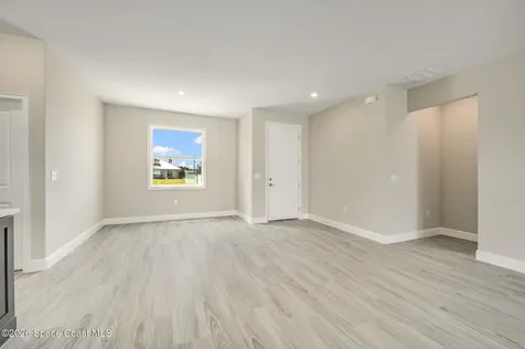680 Londonderry Circle SE Palm Bay FL 32909