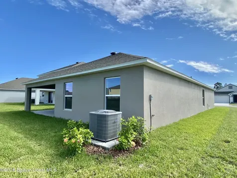 1210 Dania Circle NE Palm Bay FL 32905