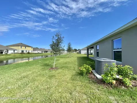 1210 Dania Circle NE Palm Bay FL 32905