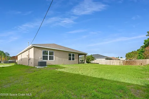 1574 Heartwellville Street NW Palm Bay FL 32907
