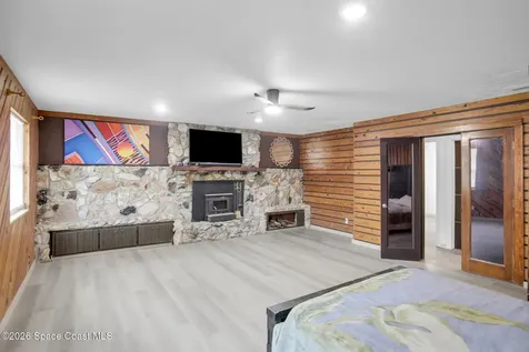 912 S 5th Street Macclenny FL 32063
