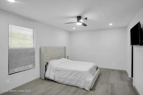 912 S 5th Street Macclenny FL 32063