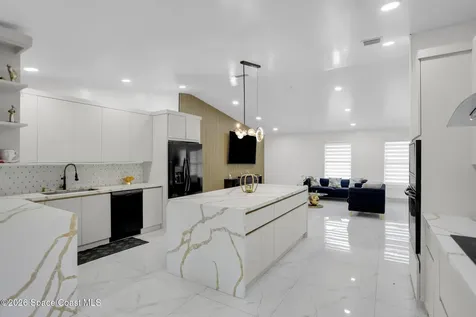 912 S 5th Street Macclenny FL 32063