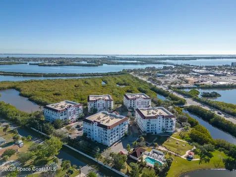 801 Del Rio Way Merritt Island FL 32953