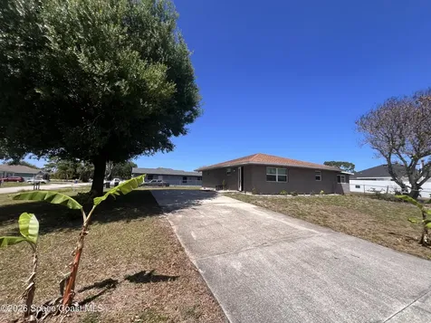 741 Frisco Street SE Palm Bay FL 32909