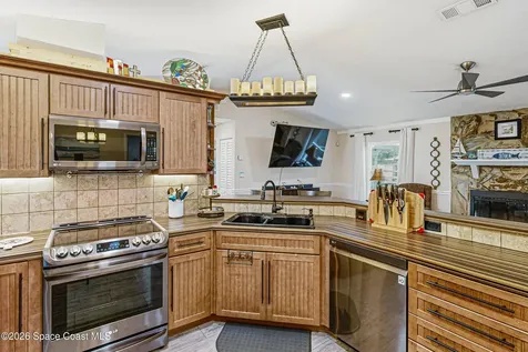 413 Orlov Road NW Palm Bay FL 32907