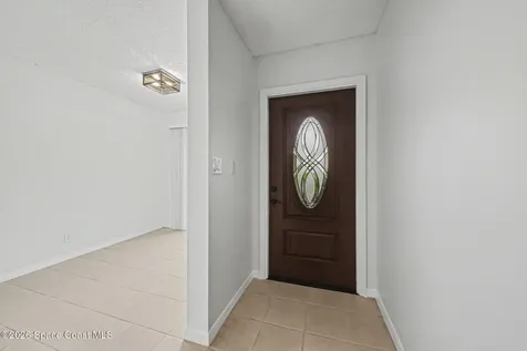 1987 Dipol Courtway Titusville FL 32780