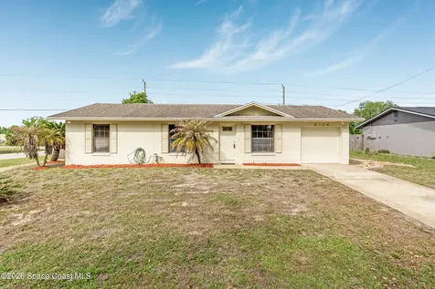 2104 Watts Drive Mims FL 32754