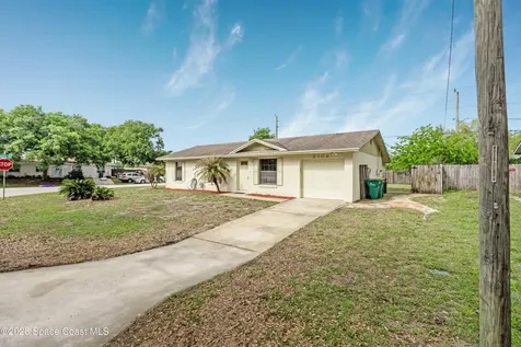 2104 Watts Drive Mims FL 32754