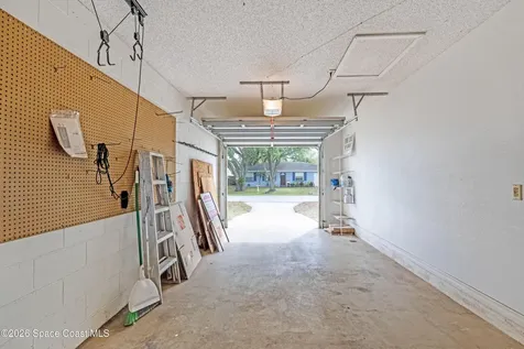 2104 Watts Drive Mims FL 32754