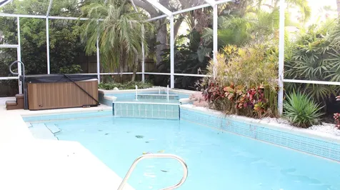 132 Cambridge Court Indialantic FL 32903