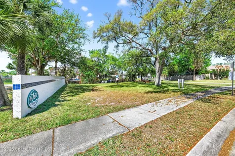 440 Mohawk Trail Merritt Island FL 32953