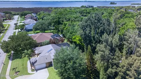 440 Mohawk Trail Merritt Island FL 32953