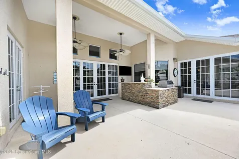 2735 S Courtenay Parkway Merritt Island FL 32952