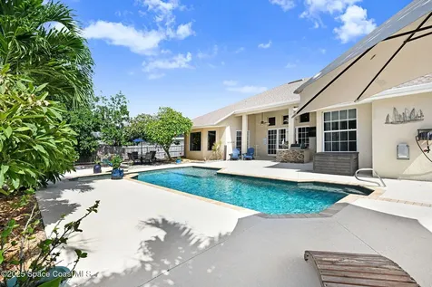 2735 S Courtenay Parkway Merritt Island FL 32952