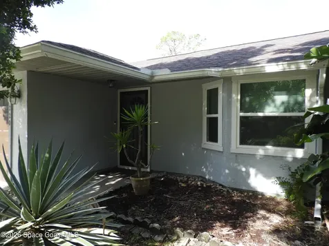 1220 Snowbird Avenue NW Palm Bay FL 32907