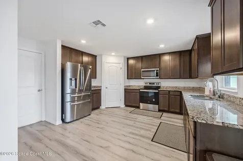 875 Corbin Circle SW Palm Bay FL 32908