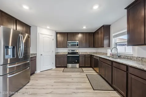 875 Corbin Circle SW Palm Bay FL 32908
