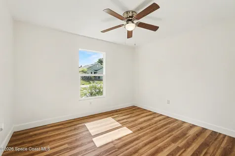 1037 Colonnade Avenue SE Palm Bay FL 32909