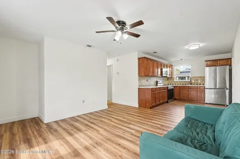 1037 Colonnade Avenue SE Palm Bay FL 32909