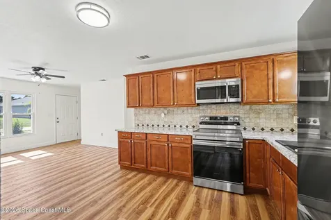 1037 Colonnade Avenue SE Palm Bay FL 32909