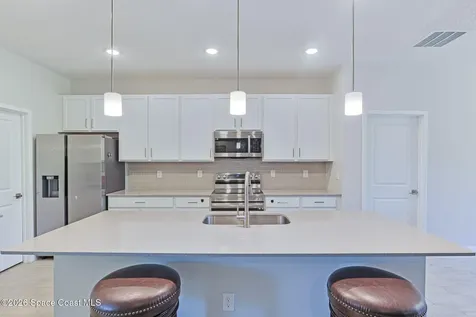 951 Sareta Street SE Palm Bay FL 32909