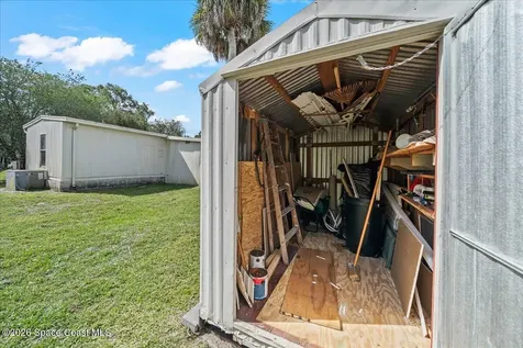 627 Sunrise Court NE Palm Bay FL 32907