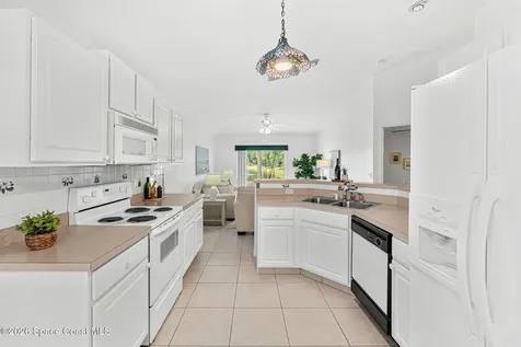1755 Vista Lake Circle Melbourne FL 32904