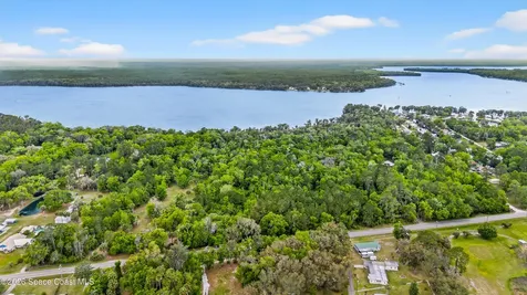 1239, 41, 43 County Road 309 Crescent City FL 32112