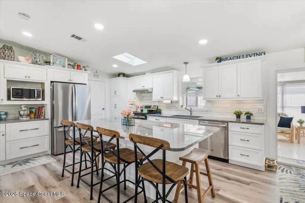 487 N Marlin Circle Barefoot Bay FL 32976