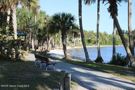 1142 NE Lincoln Street NE Palm Bay FL 32905
