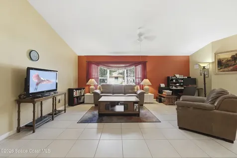 1142 NE Lincoln Street NE Palm Bay FL 32905