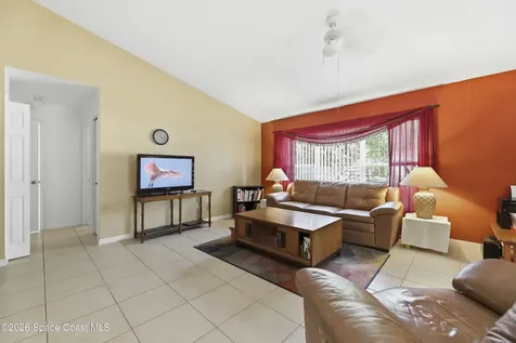 1142 NE Lincoln Street NE Palm Bay FL 32905