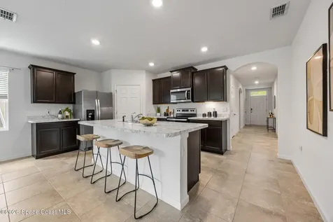 335 Calcutta Avenue NW Palm Bay FL 32907