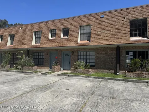 1300 Arlington Lane NE Palm Bay FL 32905