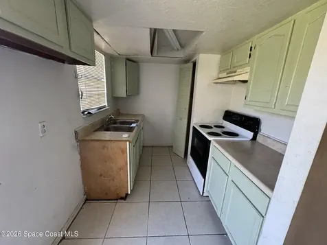 1300 Arlington Lane NE Palm Bay FL 32905