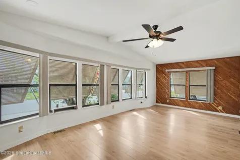 924 Dogwood Drive Barefoot Bay FL 32976