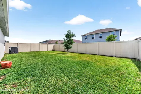2530 Roygaris Street NW Palm Bay FL 32907
