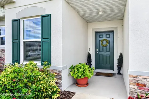 2530 Roygaris Street NW Palm Bay FL 32907