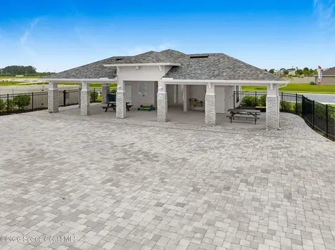 2530 Roygaris Street NW Palm Bay FL 32907