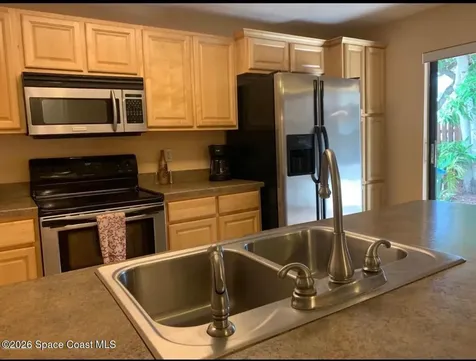 8710 Hibiscus Court Cape Canaveral FL 32920