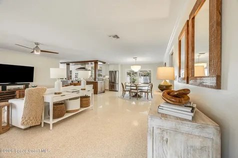 230 Melbourne Avenue Indialantic FL 32903